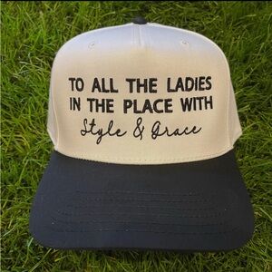 OTTO Black and White Women's stitched hat